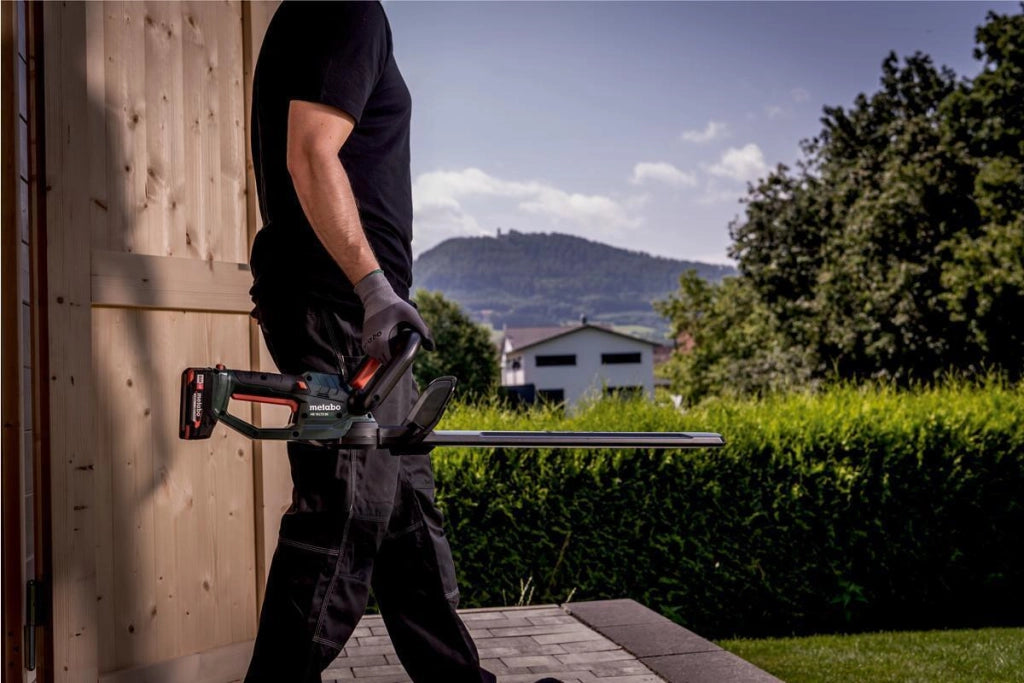 Metabo HS 18 LTX 45 Tagliasiepi a Batteria 18V 45 cm lama doppia 2600 spm 2 Kg colore Nero