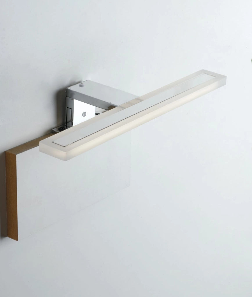 APPLIQUE LED AQA CROMO FISSAGGIO PARETE E SPECCHIO 8W 820LM 4000K IP44 30X10,8X4,8CM