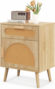 Comodino con Cassetto e Anta in Rattan, Comodino con Gambe in Legno Massello, Tavolo Supplemento per Camera da Letto Soggiorno, 45 x 30 x 61 cm, Naturale