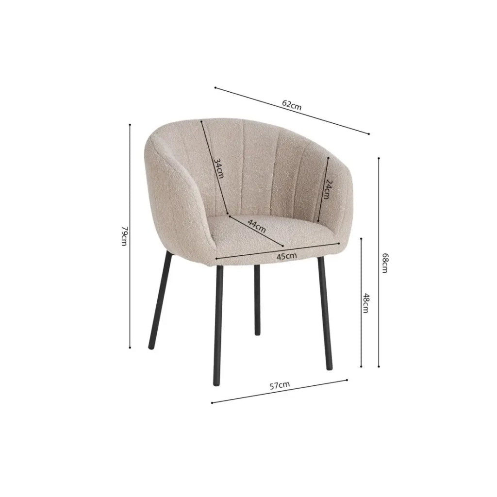 Sedia SIVIGLIA – Tessuto bouclé sabbia – Piedi in metallo nero – H79 x L57 x P62 cm