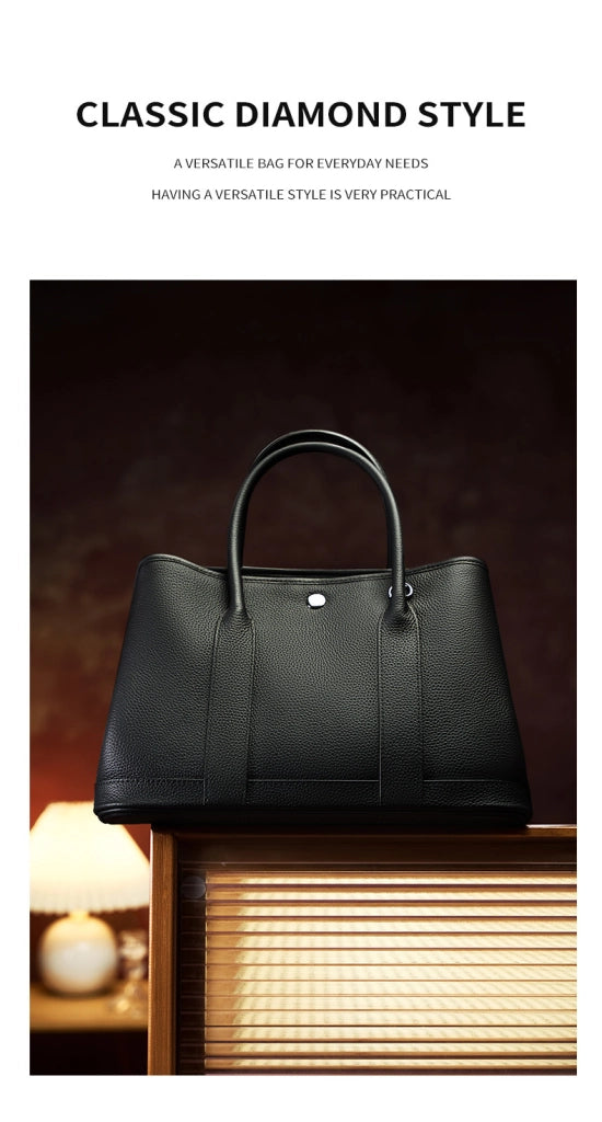 Borsa a mano e borsetta da donna in vera pelle, nera.