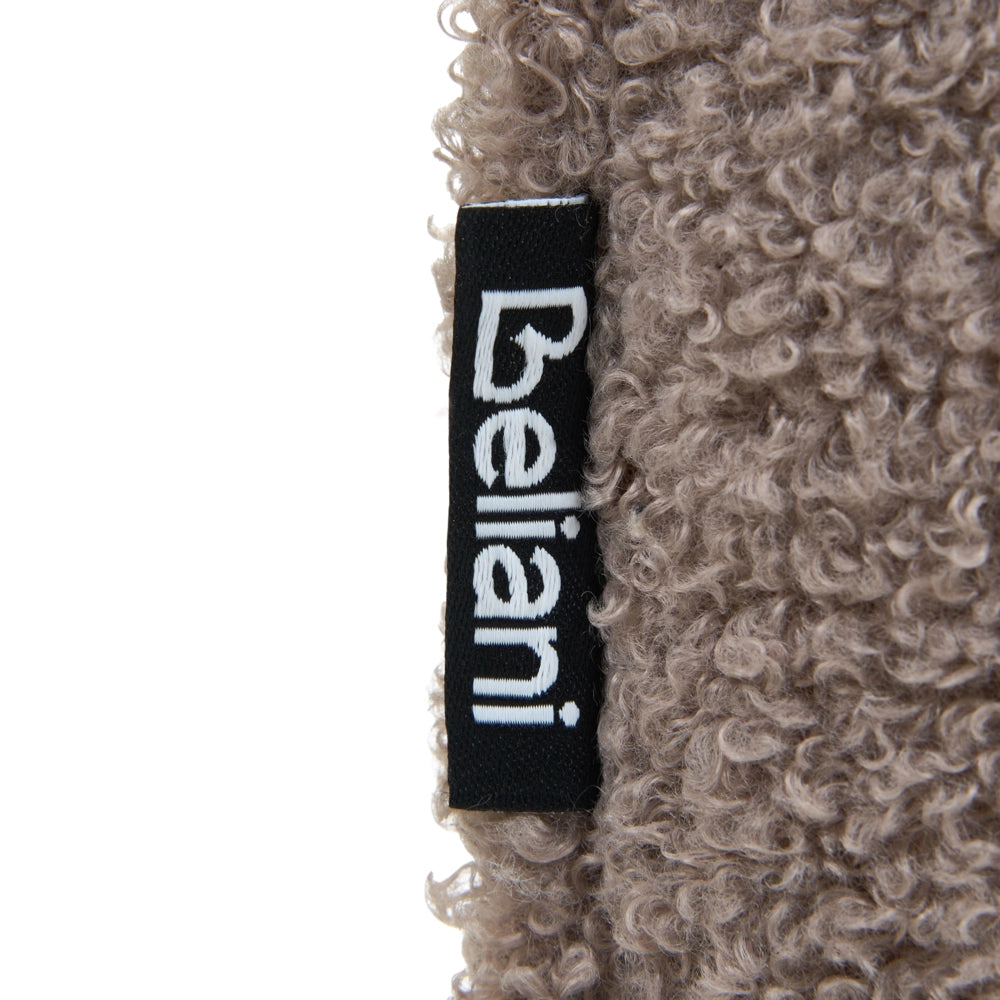 Poltrona con rivestimento in tessuto boucle beige Evje Design Retrò Struttura in legno Braccioli Soggiorno
