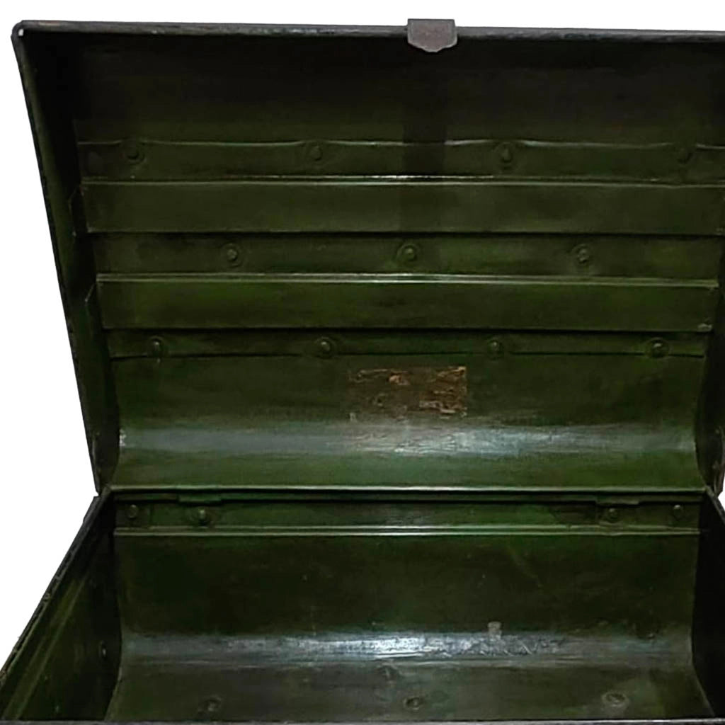 Valigia artigianale in metallo, 67x37x25h cm