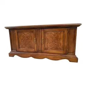 Porta tv Alberta in legno 2 ante con rilievo noce Bassano