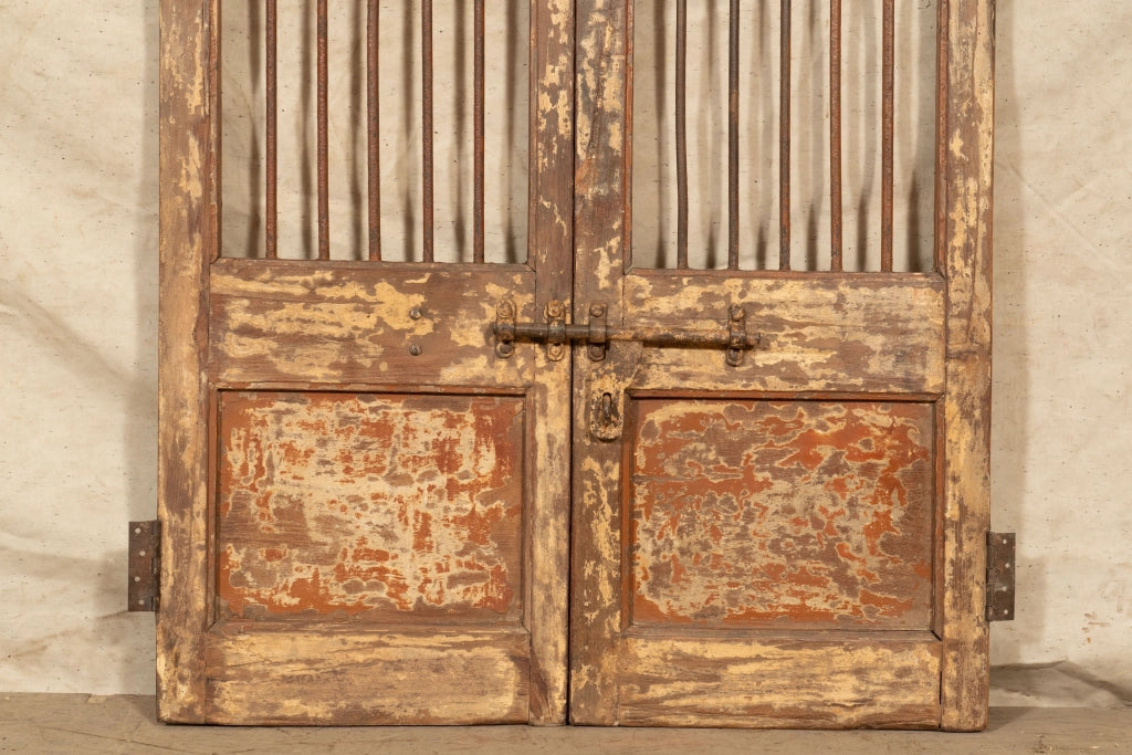 Biscottini Porta portone in legno massello e ferro da interno o da esterno vecchia e antica medievale scorrevole