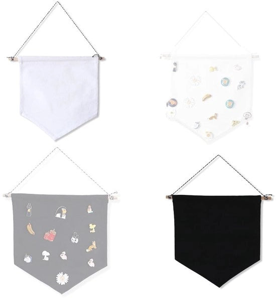 Display Banner 2 pezzi - Materiale Durevole Poliestere Cotone - Decorativo Banner da Parete - Per Badge/Broche - Asciuga velocemente e lavabile in lavatrice - Dimensione 27,5 x 24,5 cm - Decorazione per Parete