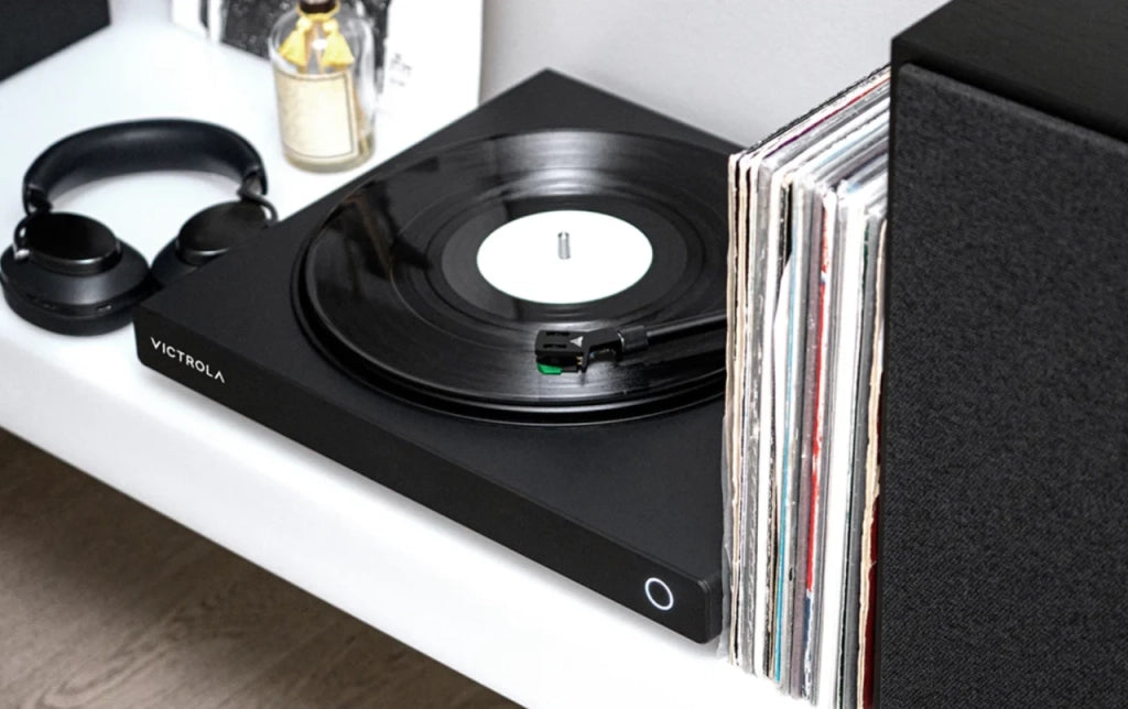 Victrola PLATINE VINYLE HI-RES ONYX CELL AUDIO TECHNICA AT-VM95E NERO