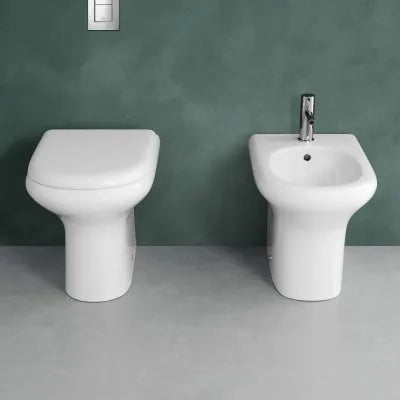 Vaso a terra filomuro Rak serie Compact scarico universale Rimless
