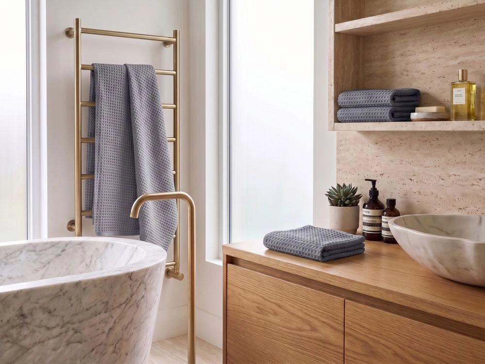 Set di 4 asciugamani da bagno e tappetino da bagno per ospiti in cotone grigio Zero Twist