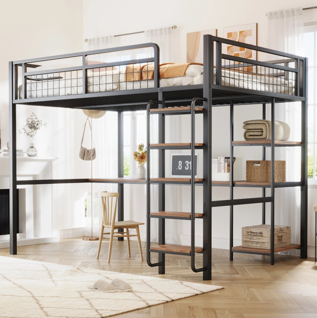 Letto a soppalco in metallo 140x200 cm nero con scala di sicurezza; tavolo e ripiani