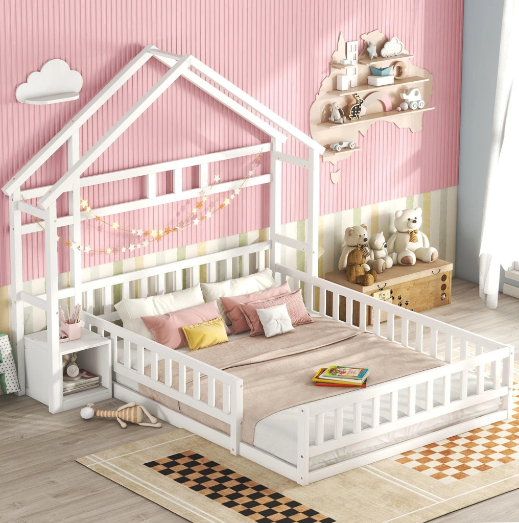 LETTO a casetta 140x200 cm in pino bianco con comodino