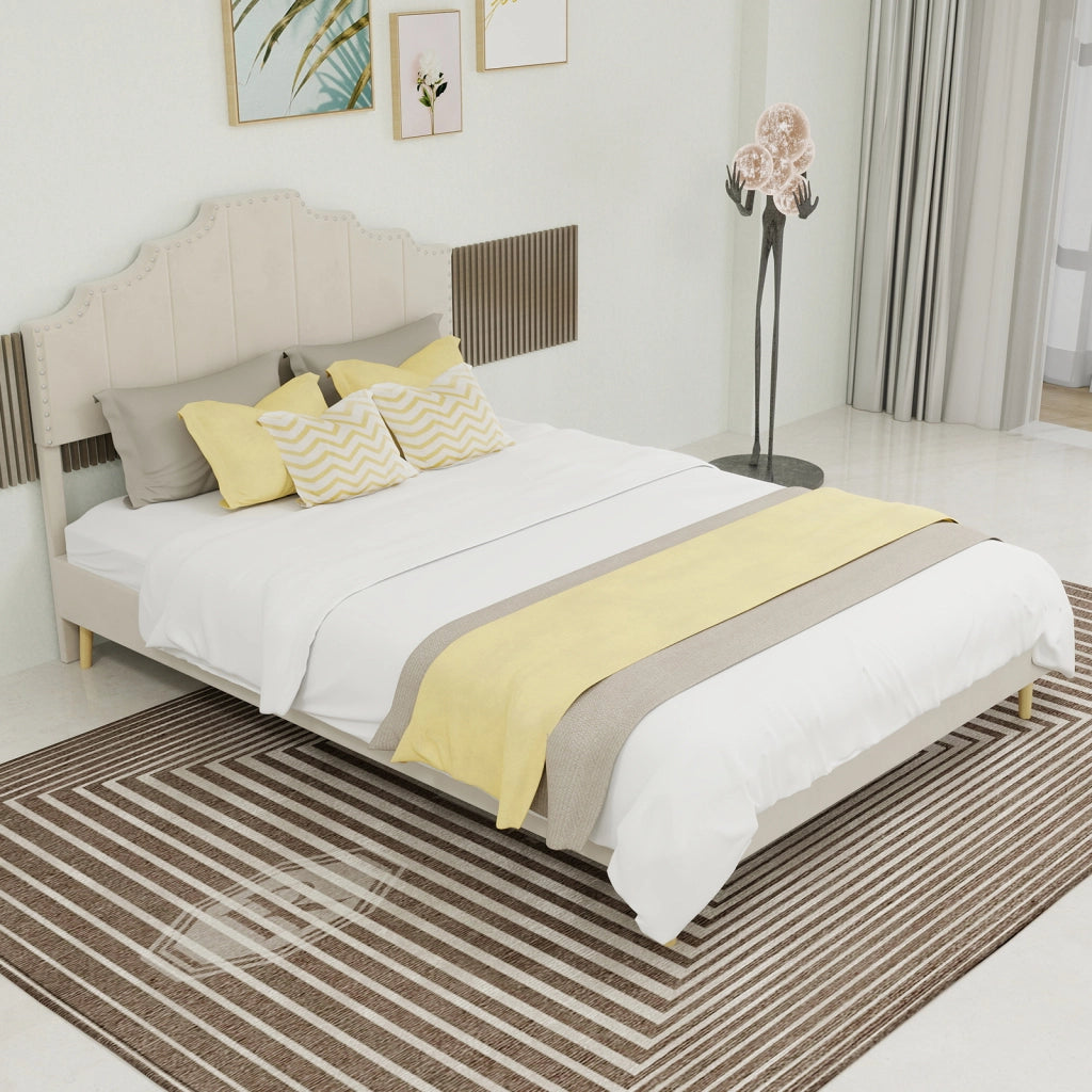 Letto Basso 140 x 200 cm - Testiera Imbottita con Design Geometrico - in Tessuto - Beige