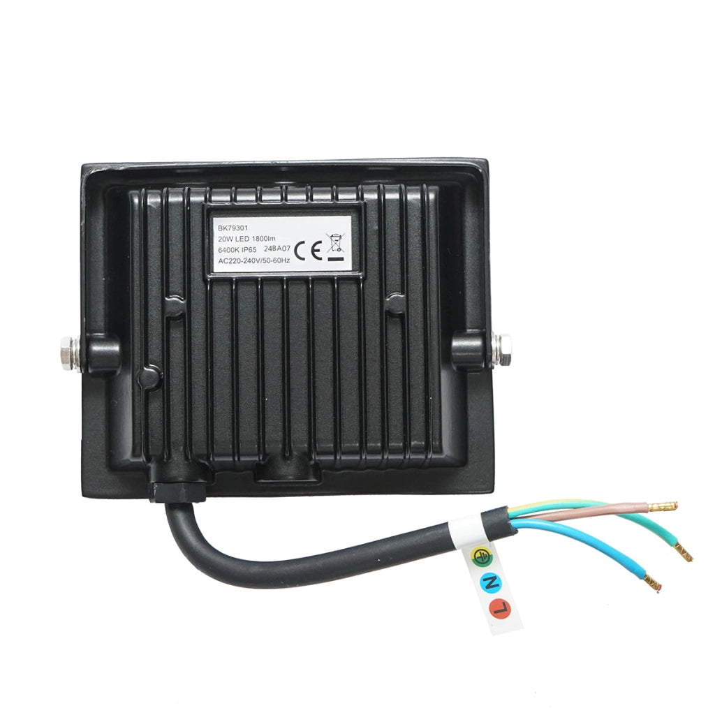 Proiettore LED da 20 W, 6400 K, 1800 lm, alimentazione 220-240 V, 110 x 90 x 26 mm, grado di protezione IP65. Breckner Germany