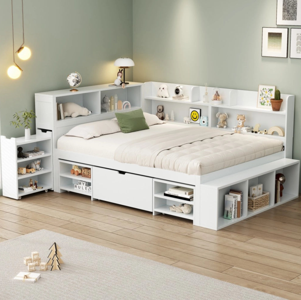 Letto per bambini per materasso 140 x 190 cm; con cassetti e vani; compensato bianco