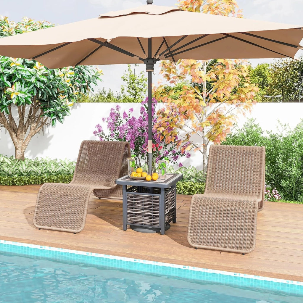 Tavolo da giardino esterno in vimini con foro per ombrellone, tavolino quadrato in rattan PE con piano in resina, telaio in metallo, tavolo da pranzo per giardino, cortile, terrazza