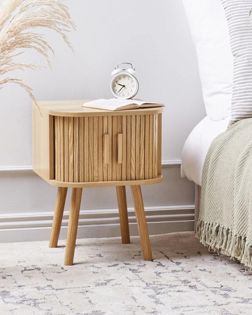 Comodino in legno chiaro Gambe in legno massiccio MDF Scorrevole Armadio Soggiorno