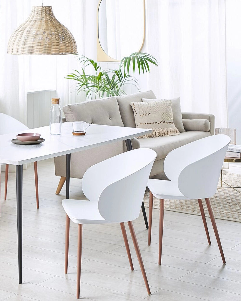 Set di 2 sedie da pranzo bianche in materiale sintetico con gambe in metallo per soggiorno moderno