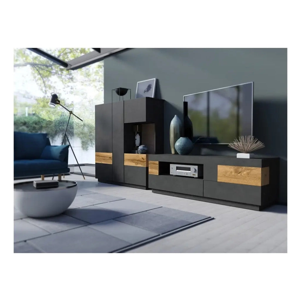 Buffet alto KILES a tre porte. Colori grigio antracite e rovere. Stile design.