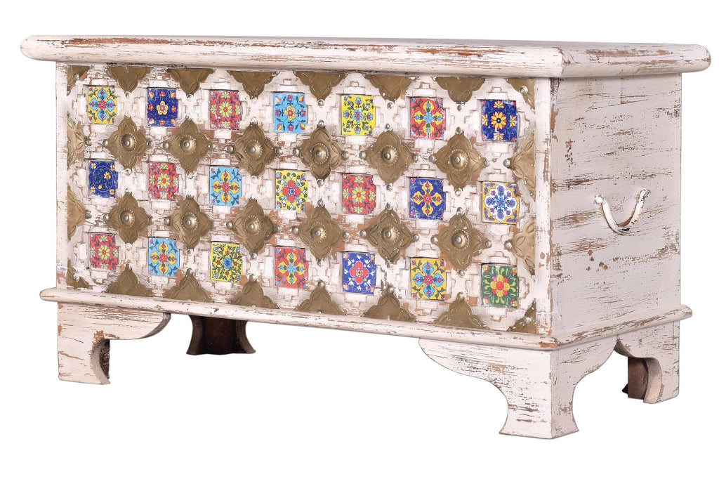 Cassapanca in massello di mango, maiolica e ottone