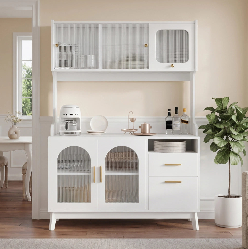 Credenza alta 120x40x178 cm in truciolare bianco con prese integrate USB-A e USB-C