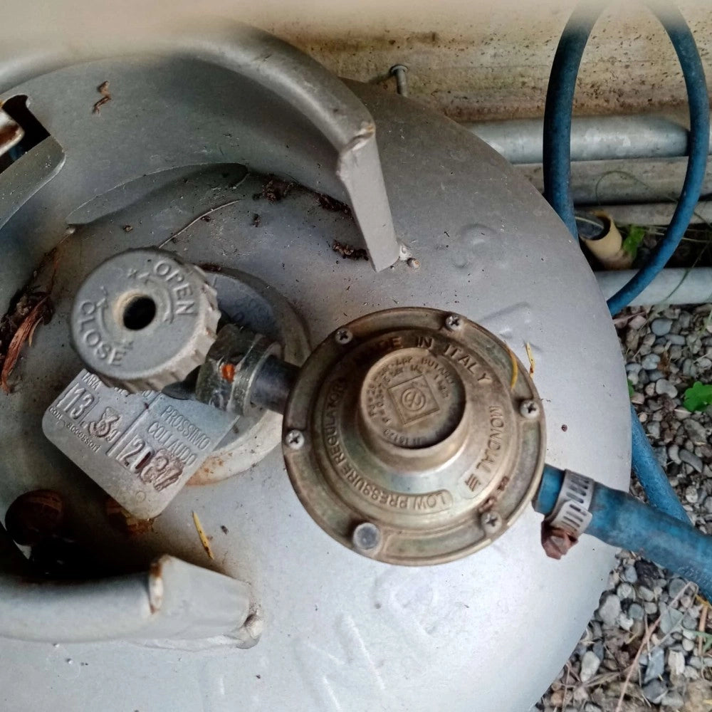 Regolatore da 1kg/h di portata massima riduttore regolabile per gas gpl