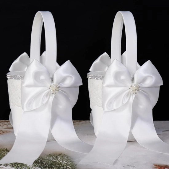 Set di due cestini di fiori in bianco per decorazioni di matrimonio