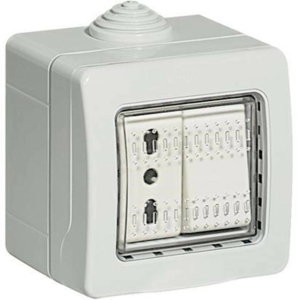 Kit Presa Bipasso Con Deviatotore In Custodia Ip55 2 Mod - Bticino
