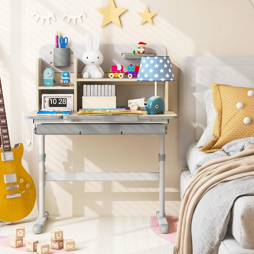 Scrivania per Bambini 3+ Anni Regolabile in Altezza 50-73 cm,Grigio | Scrivania da Studio con Piano Inclinabile 60°, Scrittoio Cameretta con Scaffale, Cassetto, Portapenne e Righello