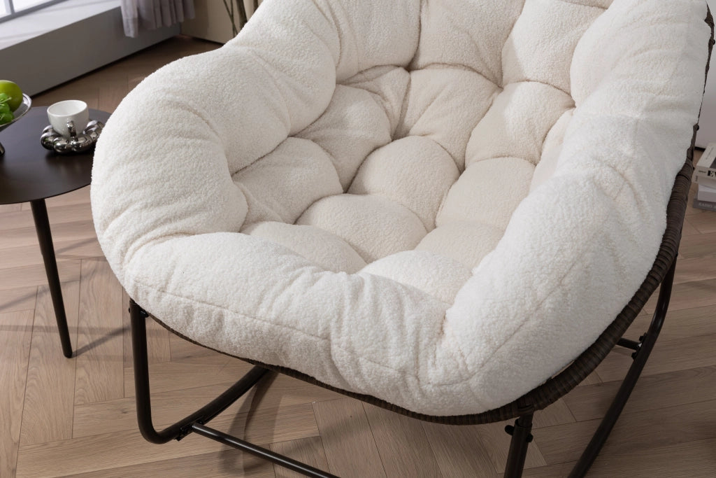 POLTRONA DONDOLO IN RATTAN SINTETICO E ACCIAIO 78x106x90 cm BIANCA
