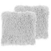 Set di 2 cuscini decorativi Fodera per cuscino in tessuto di poliestere grigio con inserto superficie pelosa 45 x 45 cm