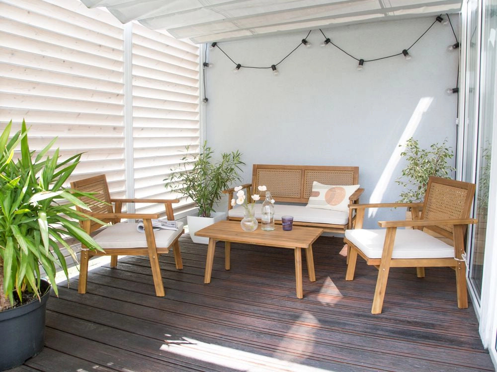 Set di divani da giardino in legno di acacia certificato chiaro Cuscini beige chiaro 4 posti Design moderno Set di conversazione per esterni