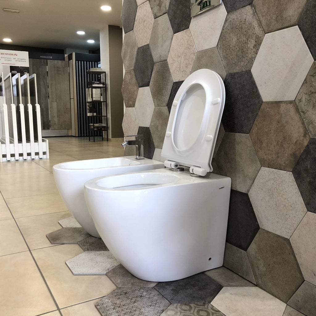 Sanitari a terra filo muro, linea tonda