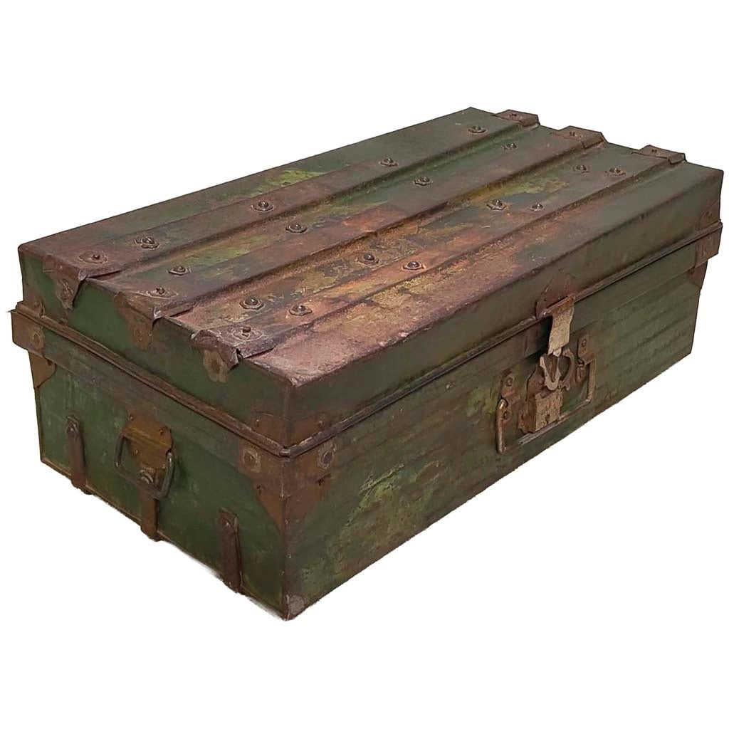 Valigia artigianale in metallo, 67x37x25h cm