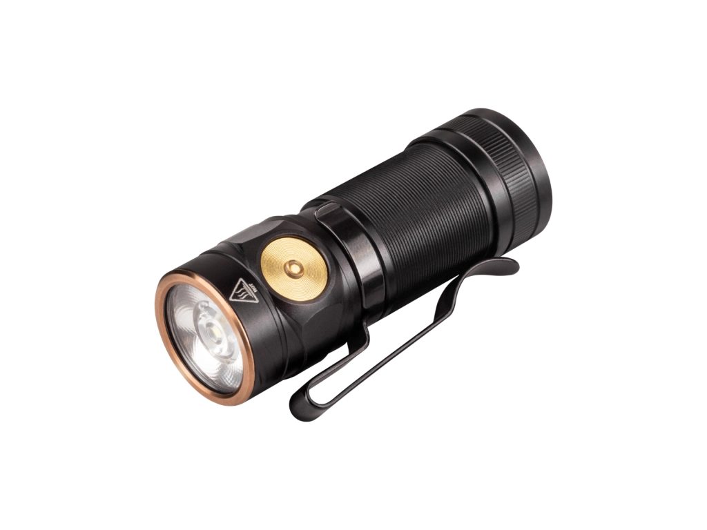 TORCIA EDC PORTATILE fenix E18R V 2.0 750 lumen 136 metri