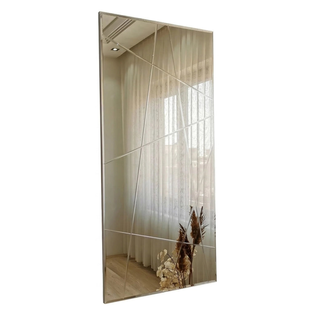 Dobbiaco, Specchio Dettagli Geometrici, 62x2h cm Argento