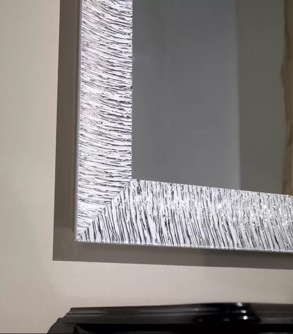Mobili2g - specchiera laccata bianco lucido con particolari foglia argento brillante rettangolare- misure: l.90 x h.148 x p.5