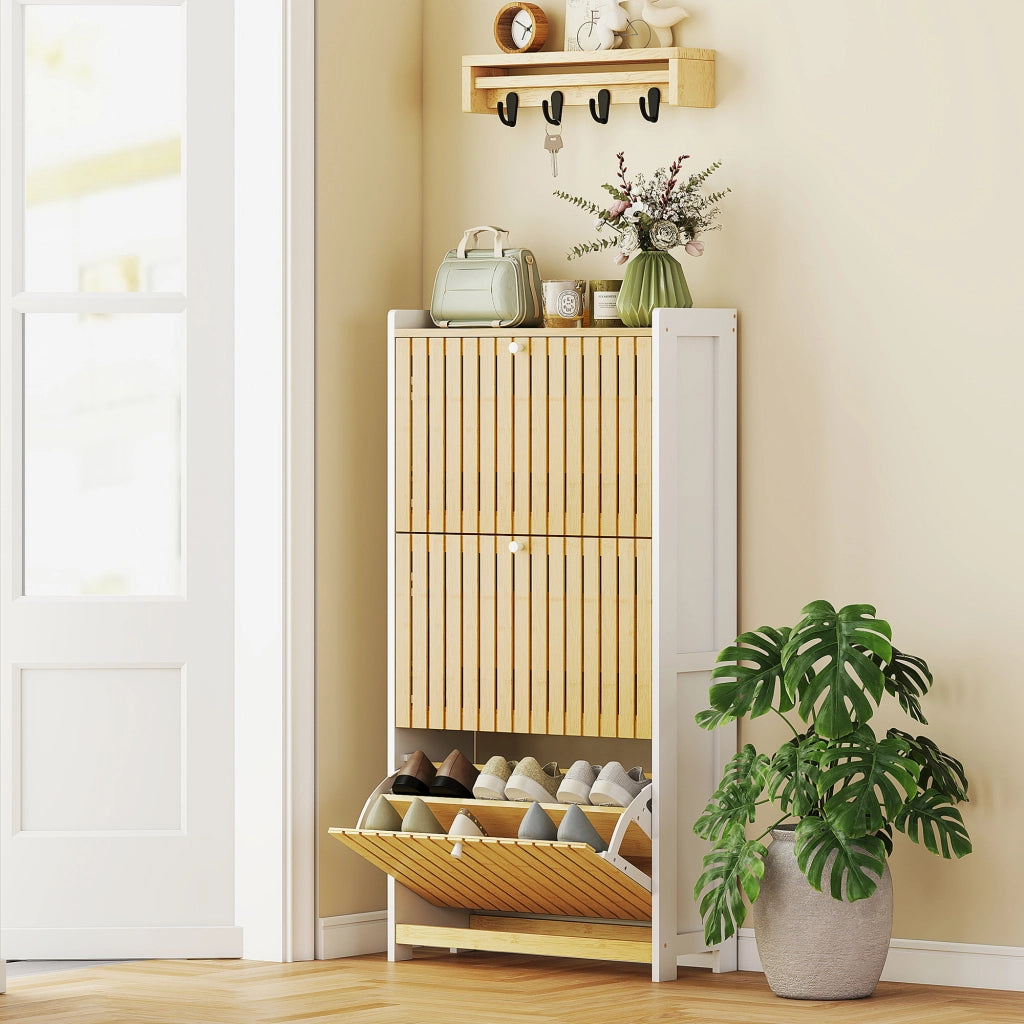 Scarpiera con cassetti e ante in bamb¨´ ¨C Zephmum ¨C Bianco e legno naturale 60x24x118cm