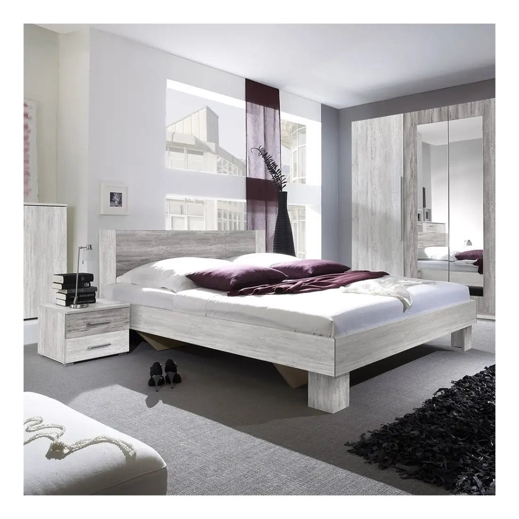 Letto adulto 180x200 collezione IRINA. Colori grigio chiaro e grigio scuro.