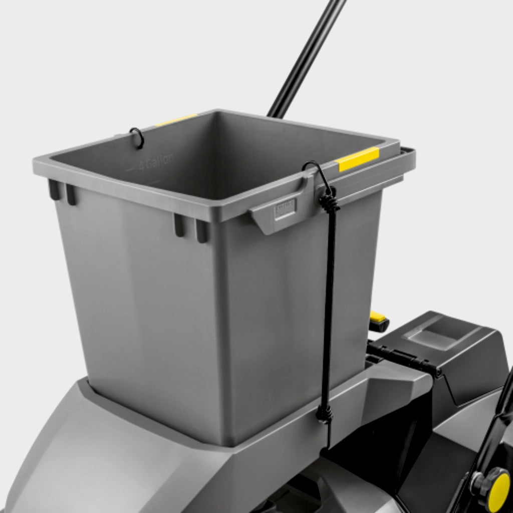 KARCHER Spazzatrice Professionale KM 70/30 C BP 2SB - Trazione - Potenza: 36 V - Max. prestazioni di area: 3920 m²/h - Larghezza di lavoro: 480 mm