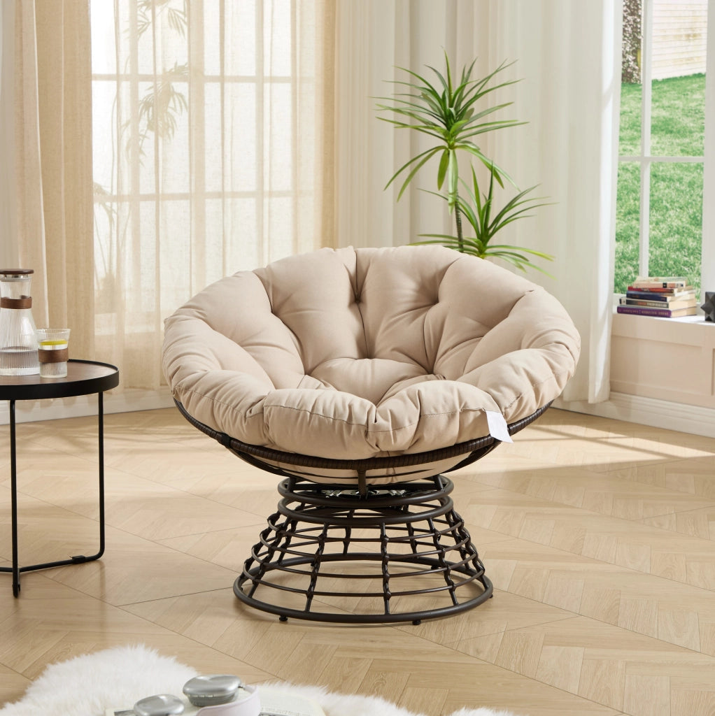 Poltrona Papasan girevole 360° in rattan PE con cuscino beige