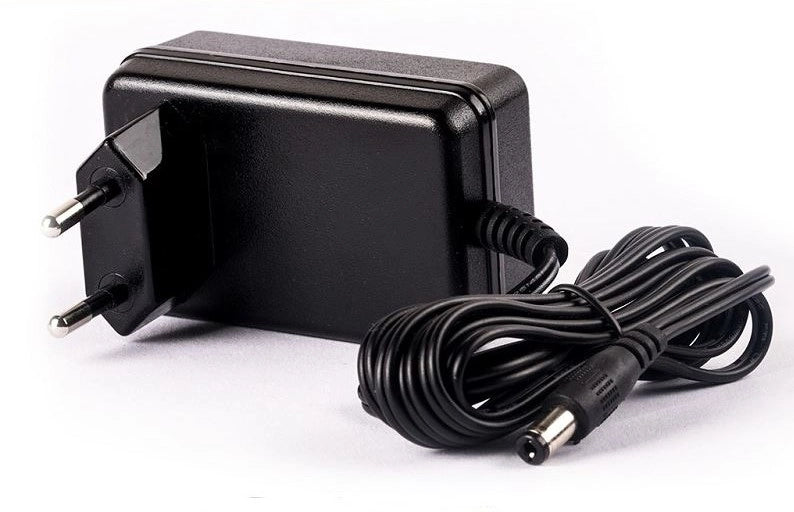 Caricabatterie 4S per batterie agli ioni di litio 14,4 V-14,8 V 2 A spina rotonda