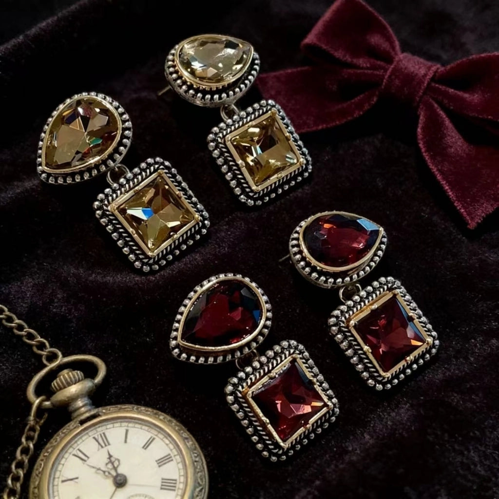 Orecchini geometrici a forma di goccia in stile retr¨° con strass