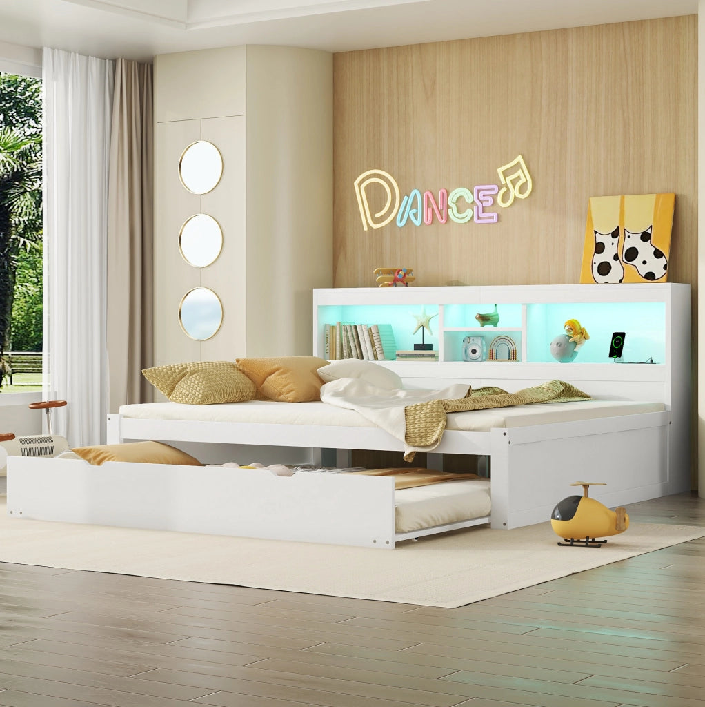 Letto da giorno estraibile 140x200 cm con LED, USB e vano