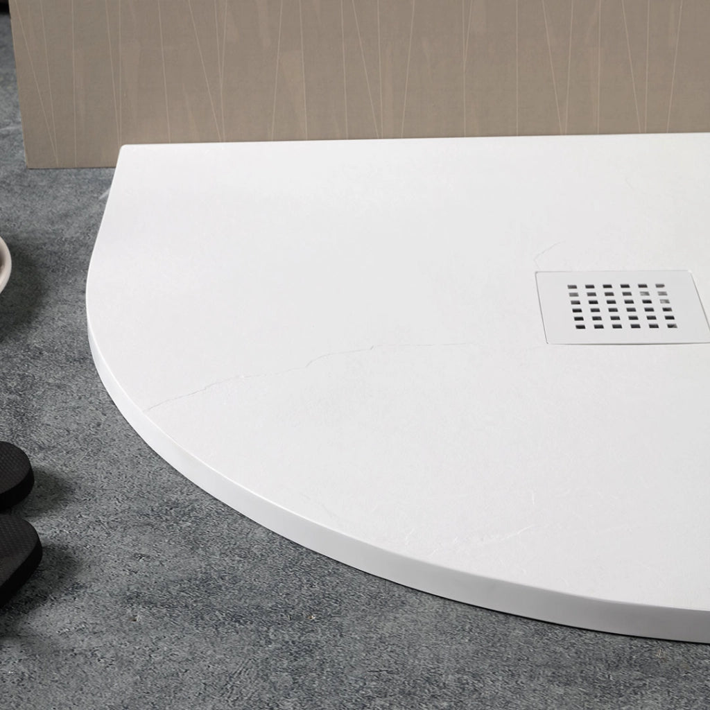 Piatto doccia semicircolare 90x90 in resina bianca