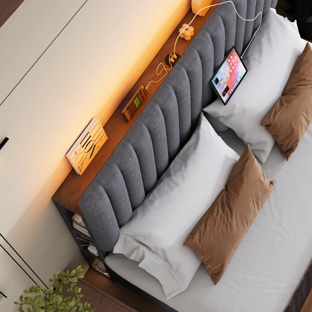 Letto matrimoniale imbottito 140x200 cm in lino grigio con contenitore; LED e porte USB Type C