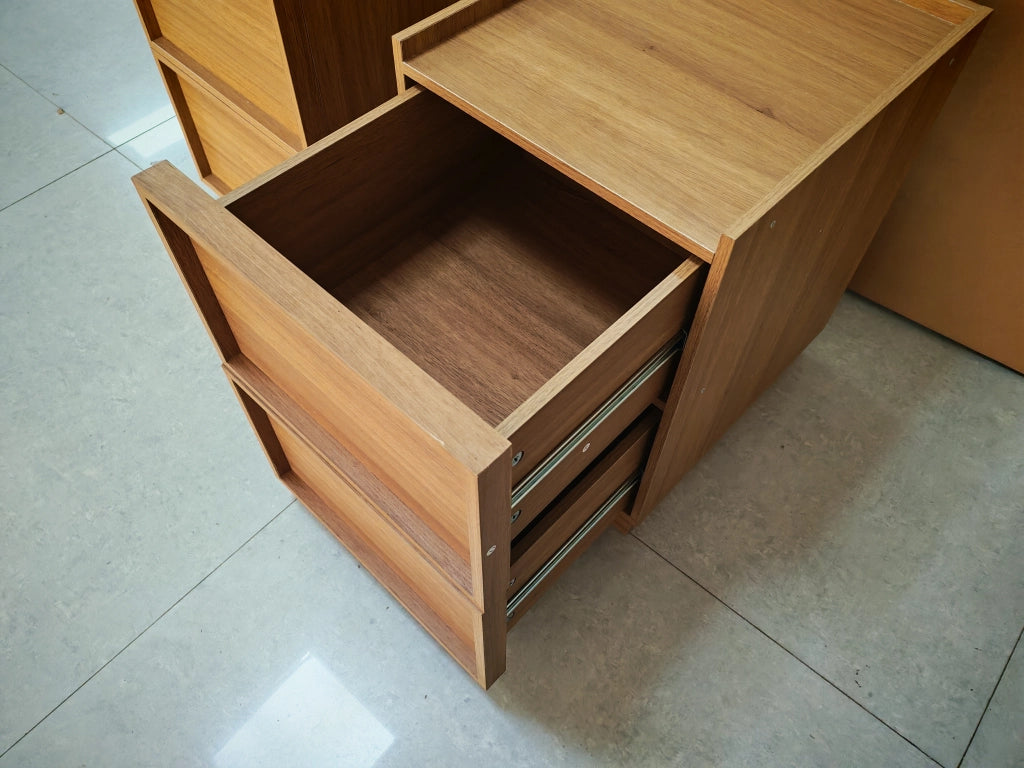 Comodino moderno in effetto rovere con 2 cassetti, 38 x 48 x 50 cm, MDF, colore rovere