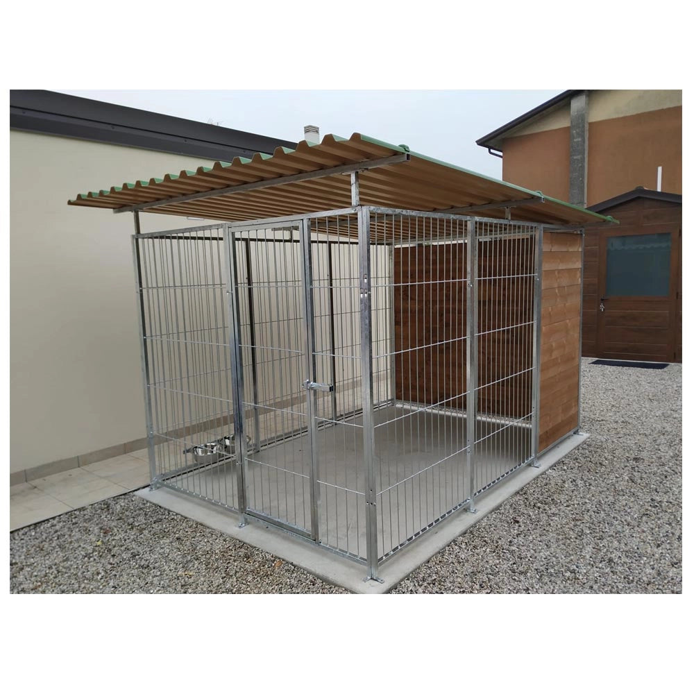 Recinto per cani da 2x3 metri coperto con retro e 1 metro dx o sx in legno con portaciotole zincato a caldo