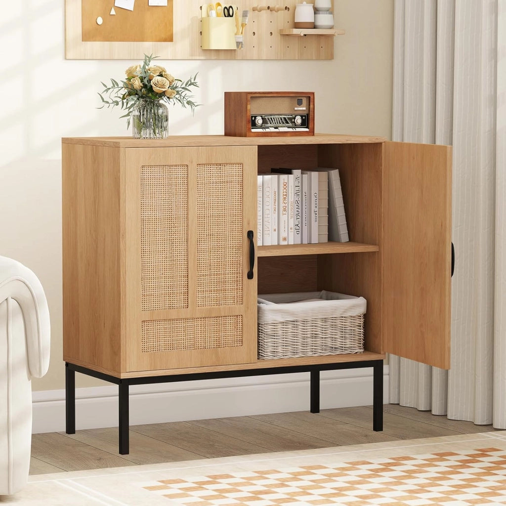 Credenza a buffet da cucina con 2 ante decorate in rattan, mensola regolabile in 3 posizioni, kit antiribaltamento, 80 x 38 x 81 cm, mobile per sala da pranzo, soggiorno (naturale)