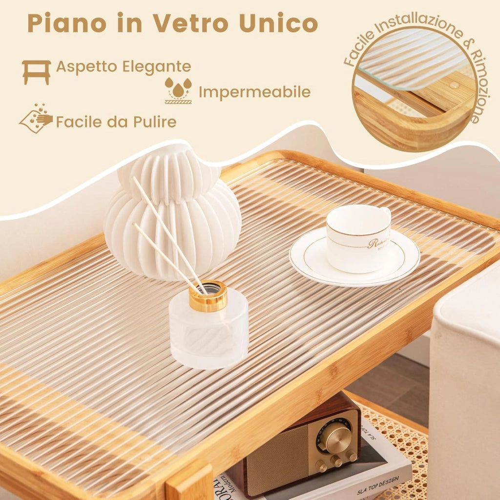 Tavolino Laterale in Bambù, Tavolino da Salotto a 2 Ripiani con Piano in Vetro e Ripiano in Rattan PE, Tavolino Basso e Multiuso per Camera da Letto e Soggiorno
