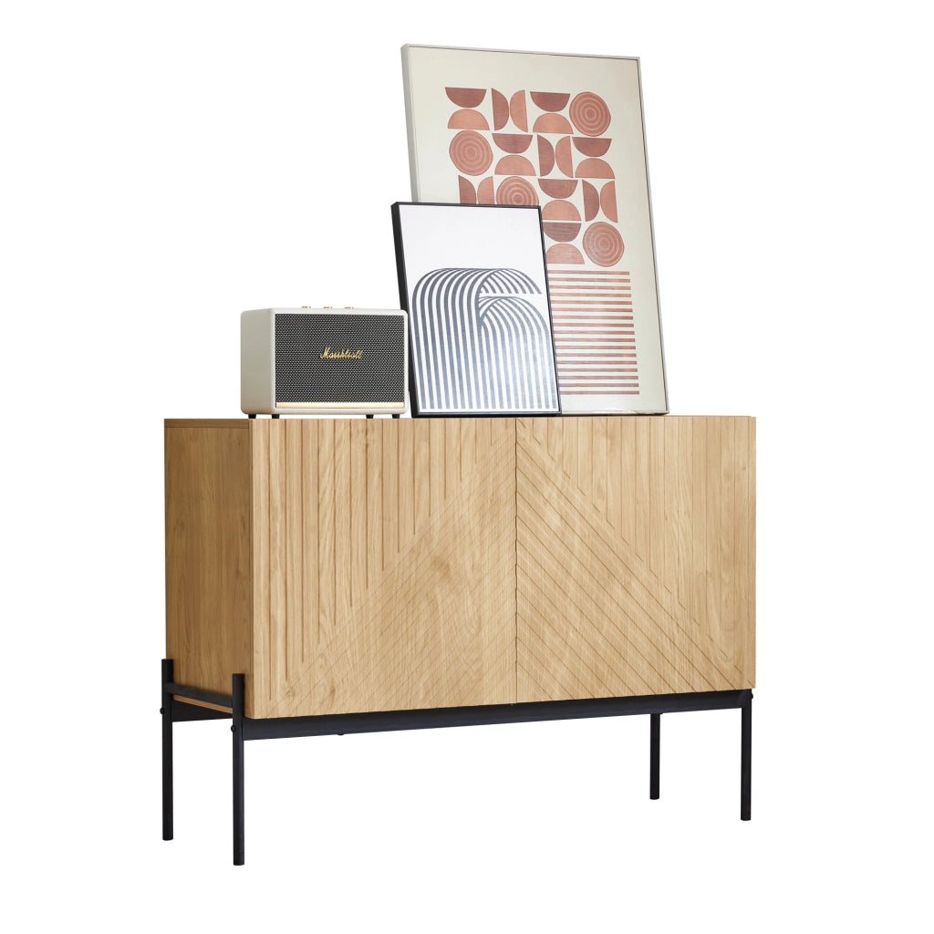 Credenza a 2 ante in effetto naturale con struttura in truciolare e ripiano regolabile